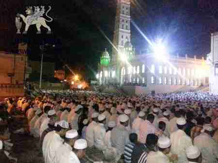 عاصمة الثقافة الإسلامية الغناء تريم … ختم رمضان وروحانية المكان … وصفاء الزمان